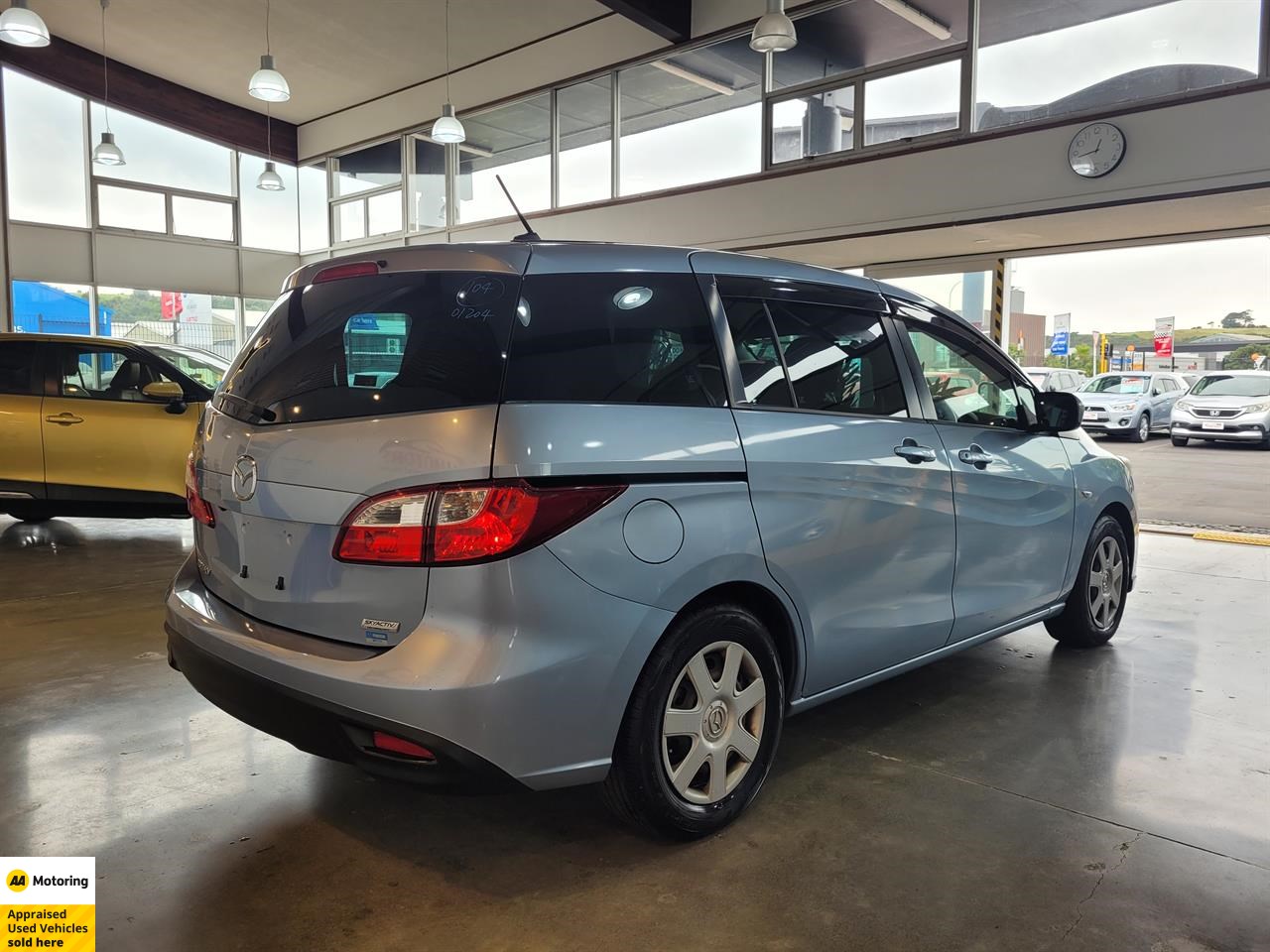 2013 Mazda Premacy