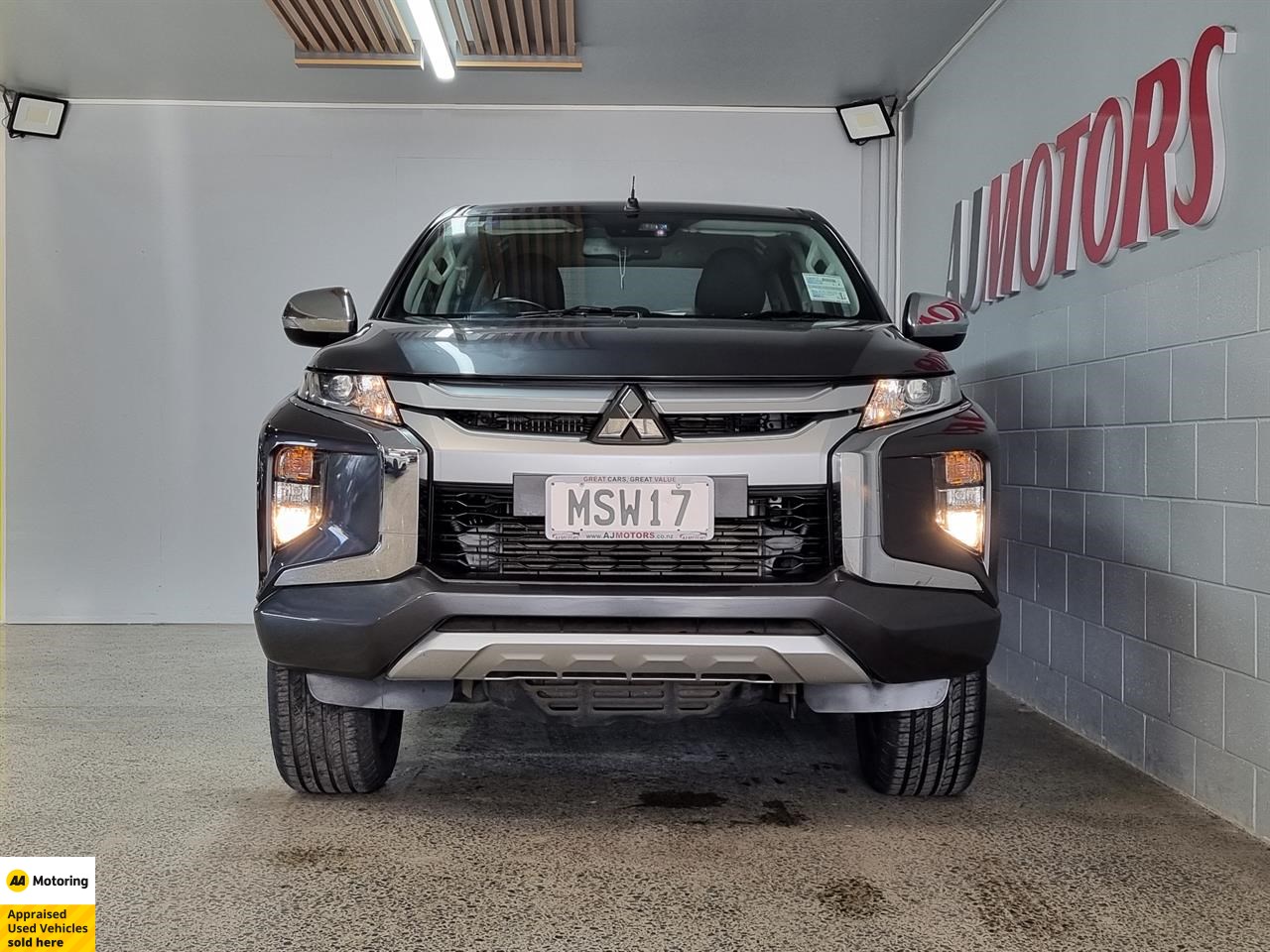 2020 Mitsubishi Triton