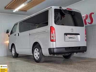 2018 Toyota Hiace - Thumbnail