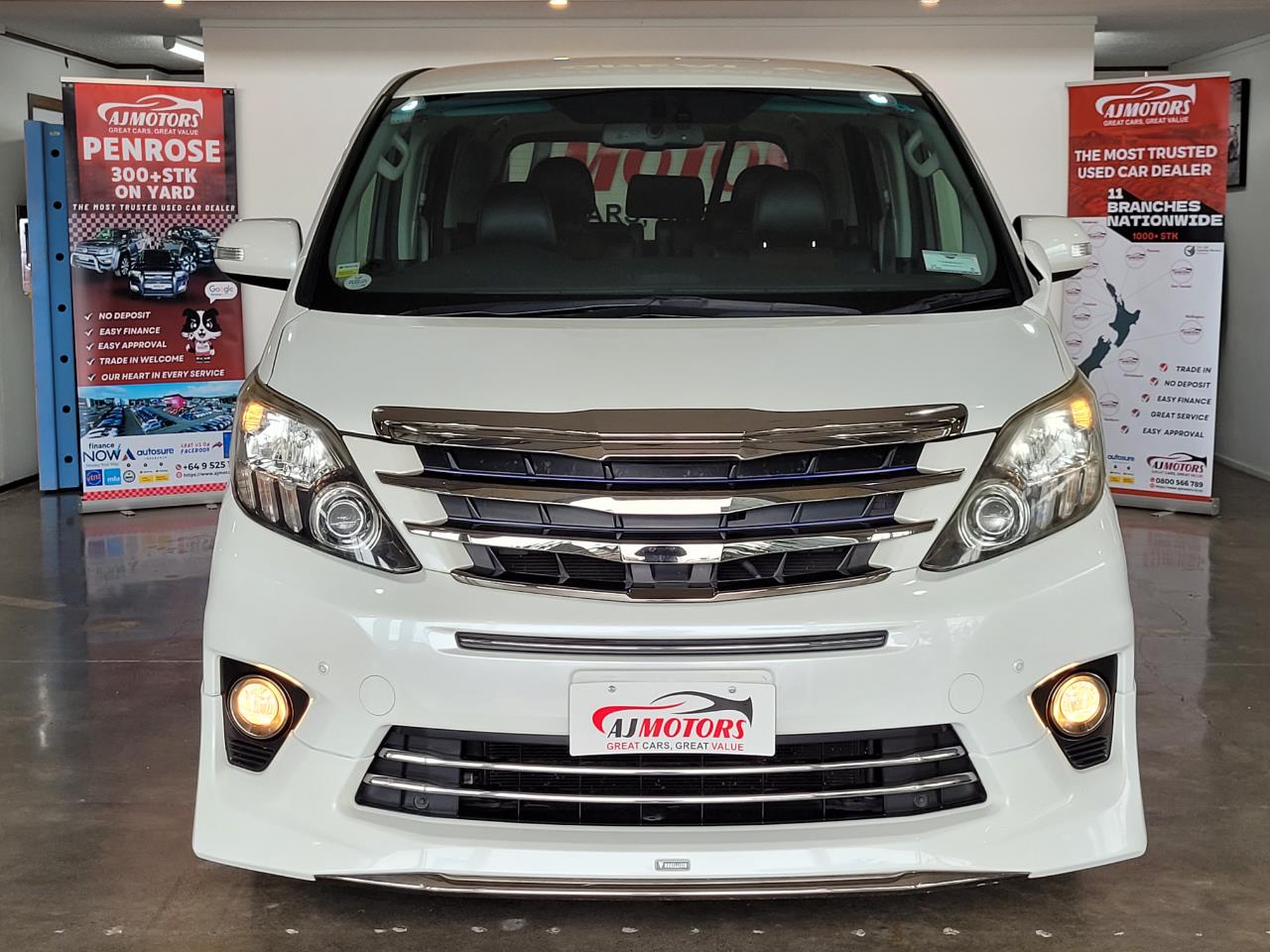 2014 Toyota Alphard