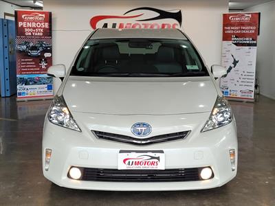 2012 Toyota Prius - Thumbnail