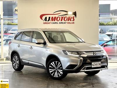 2022 Mitsubishi Outlander - Thumbnail