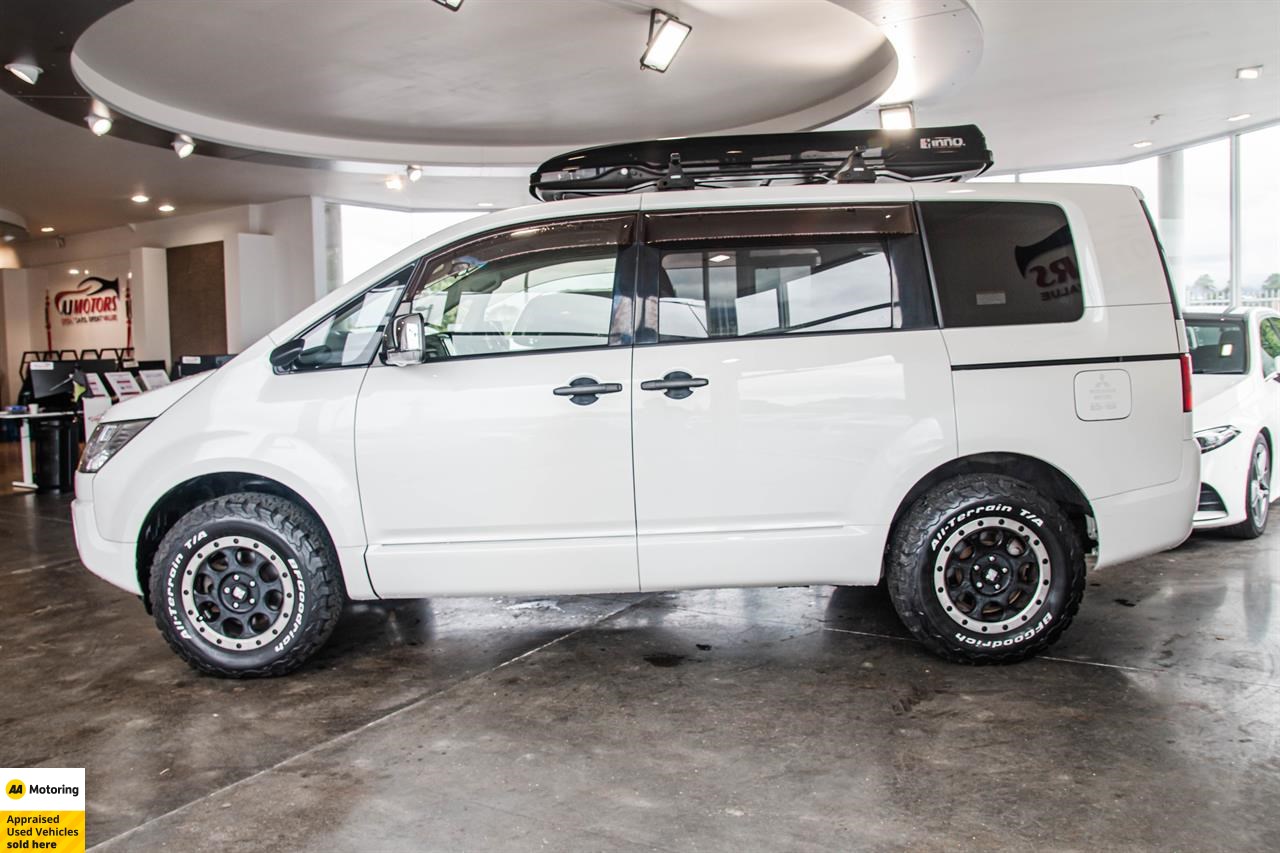 2014 Mitsubishi Delica