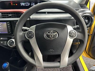 2016 Toyota Aqua - Thumbnail