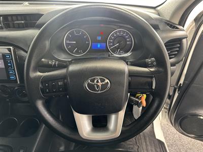 2018 Toyota Hilux - Thumbnail