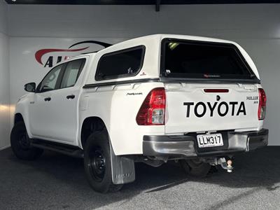 2018 Toyota Hilux - Thumbnail