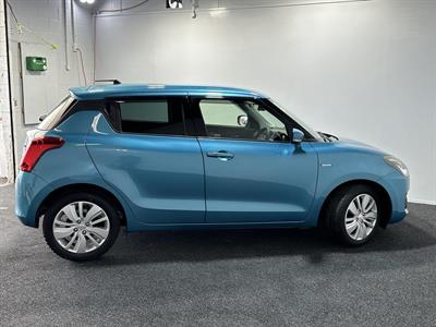 2018 Suzuki Swift - Thumbnail