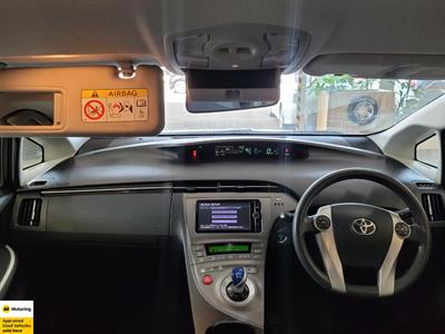 2013 Toyota Prius - Thumbnail