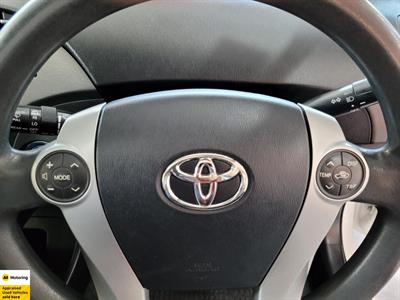 2013 Toyota Prius - Thumbnail