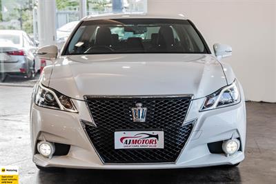 2014 Toyota Crown - Thumbnail