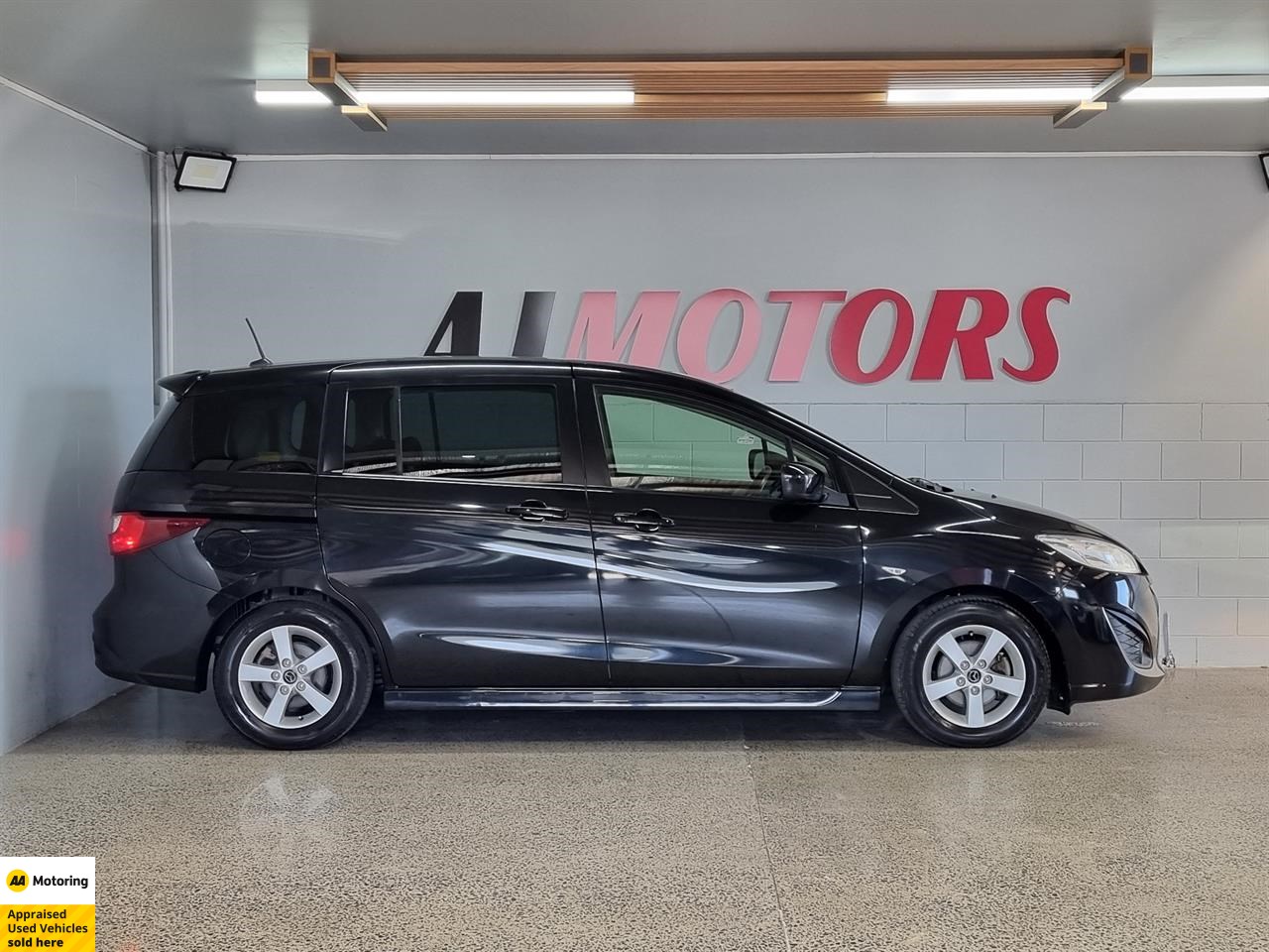 2013 Mazda Premacy