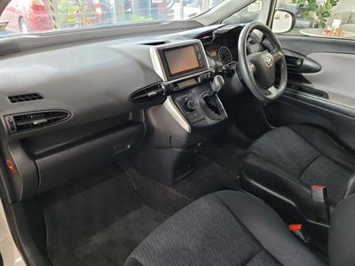 2012 Toyota Wish - Thumbnail