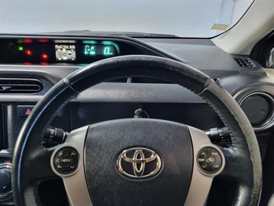 2012 Toyota Aqua - Thumbnail