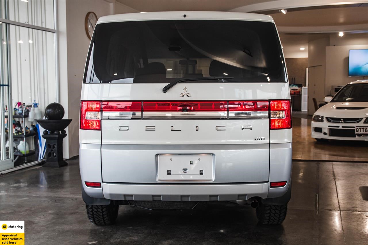 2016 Mitsubishi Delica