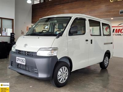 2023 Toyota Townace - Thumbnail