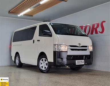 2016 Toyota Hiace - Thumbnail