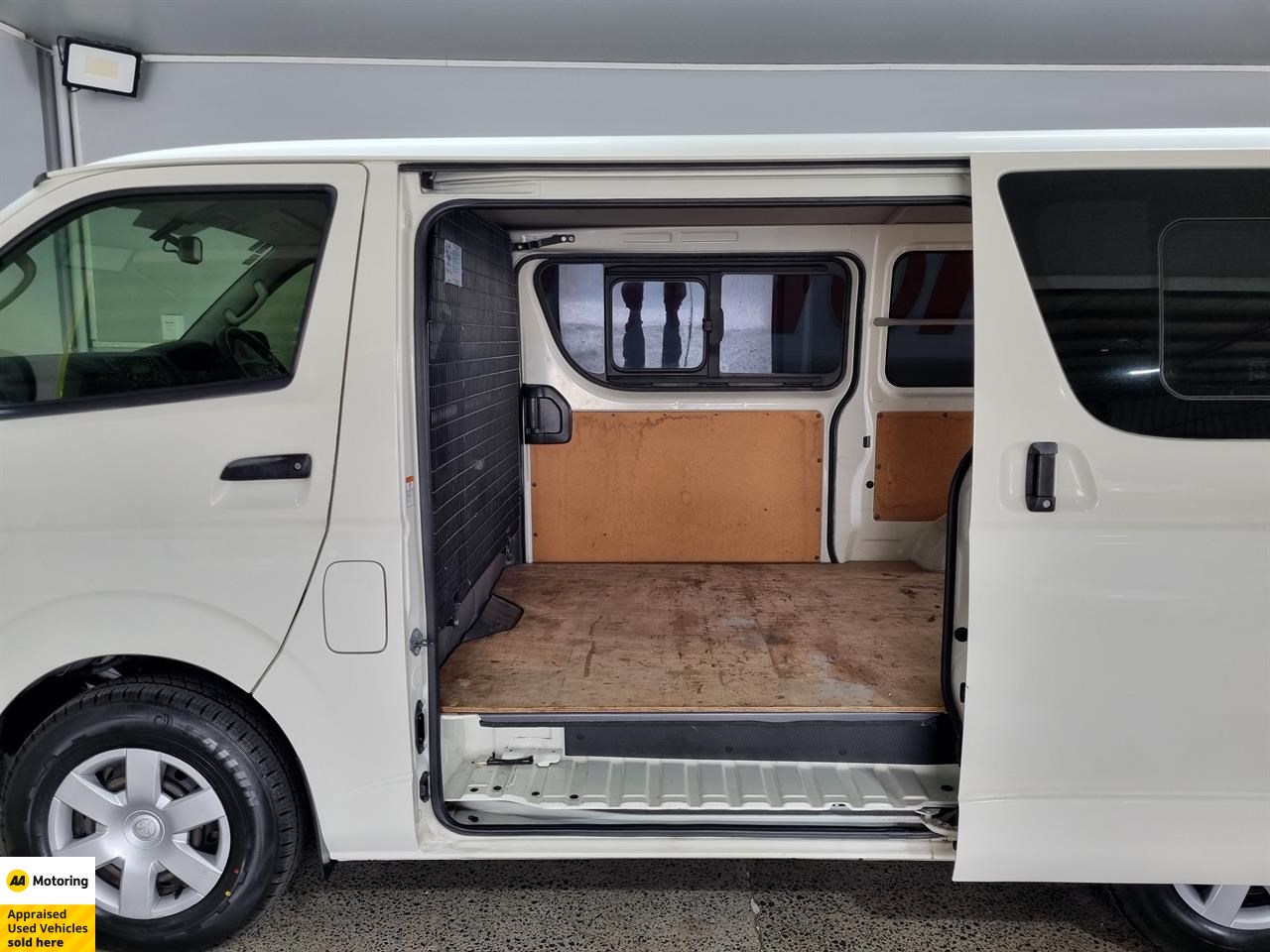 2016 Toyota Hiace