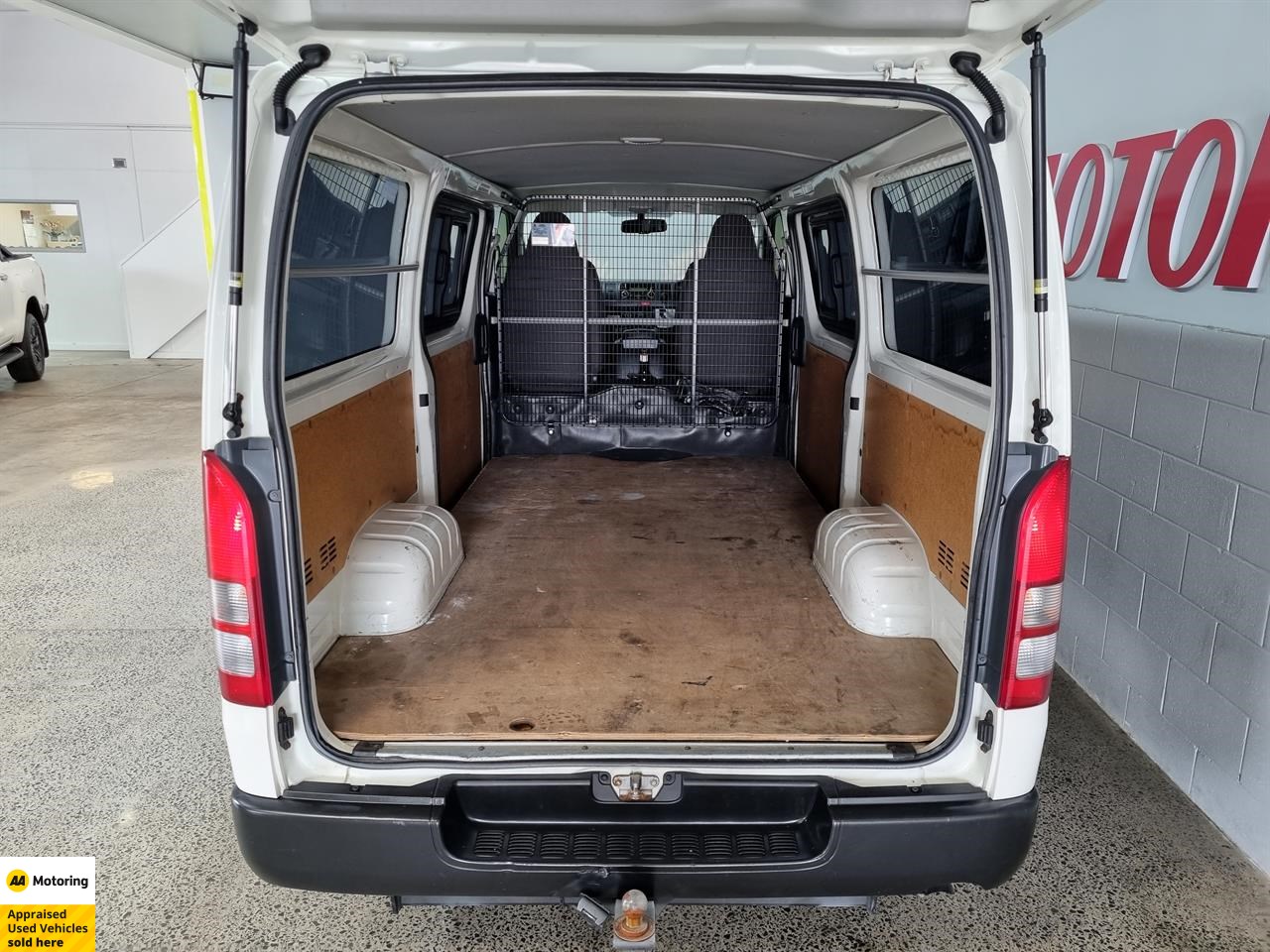 2016 Toyota Hiace