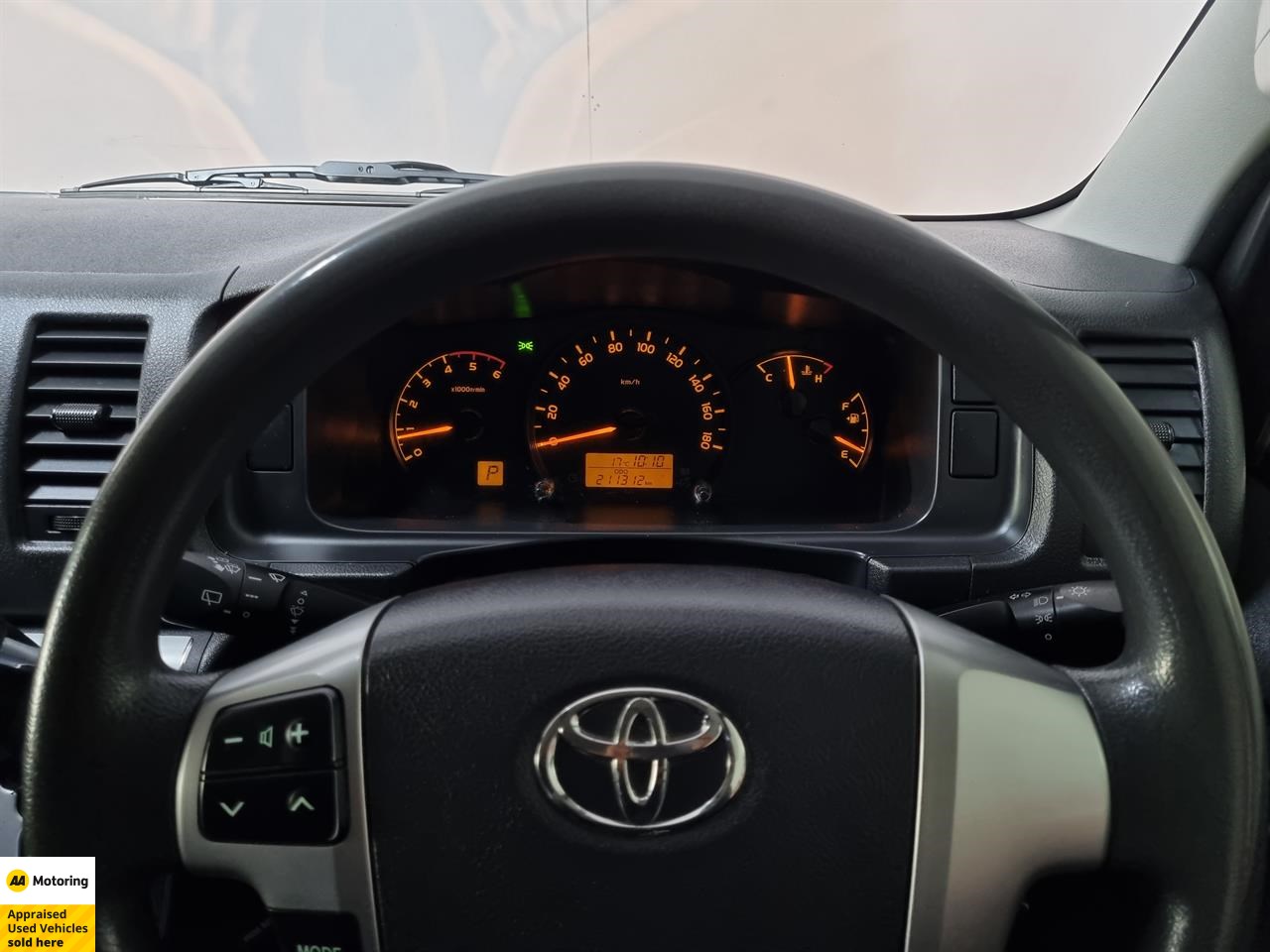 2016 Toyota Hiace