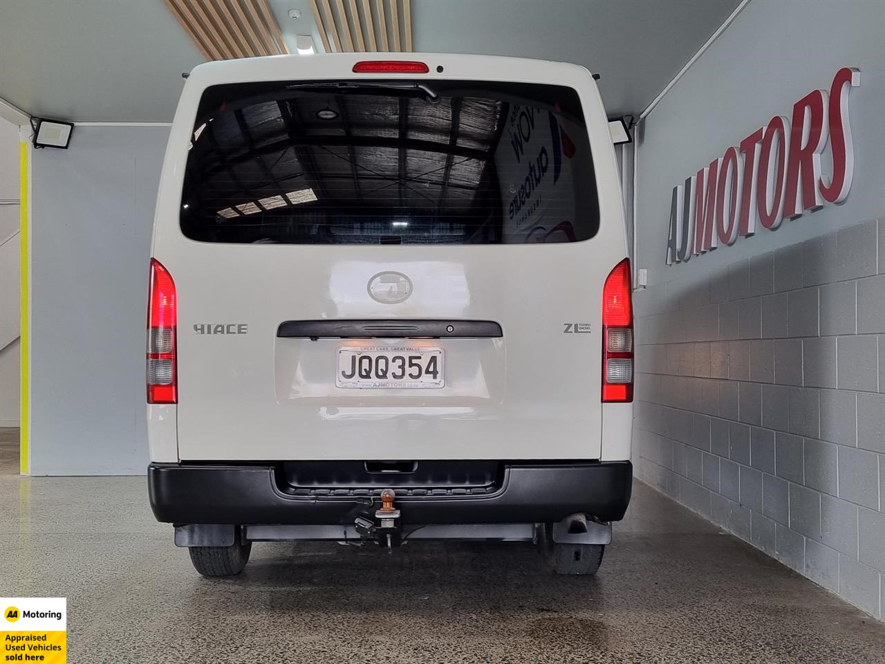 2016 Toyota Hiace