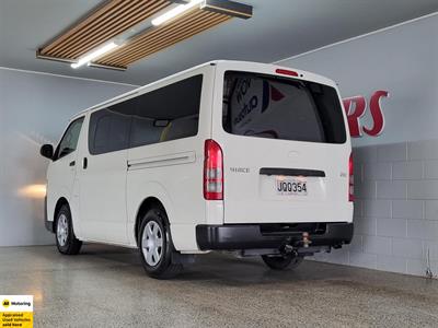 2016 Toyota Hiace - Thumbnail