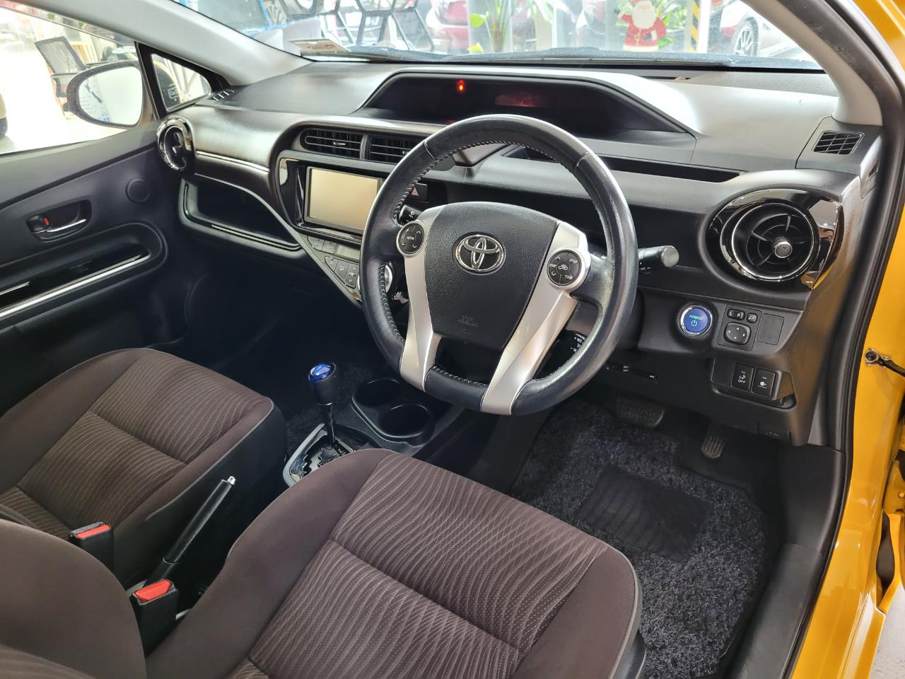 2015 Toyota Aqua