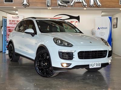 2014 Porsche Cayenne - Thumbnail