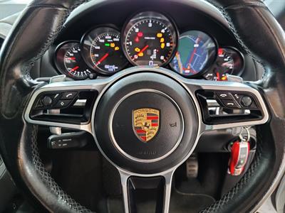 2014 Porsche Cayenne - Thumbnail