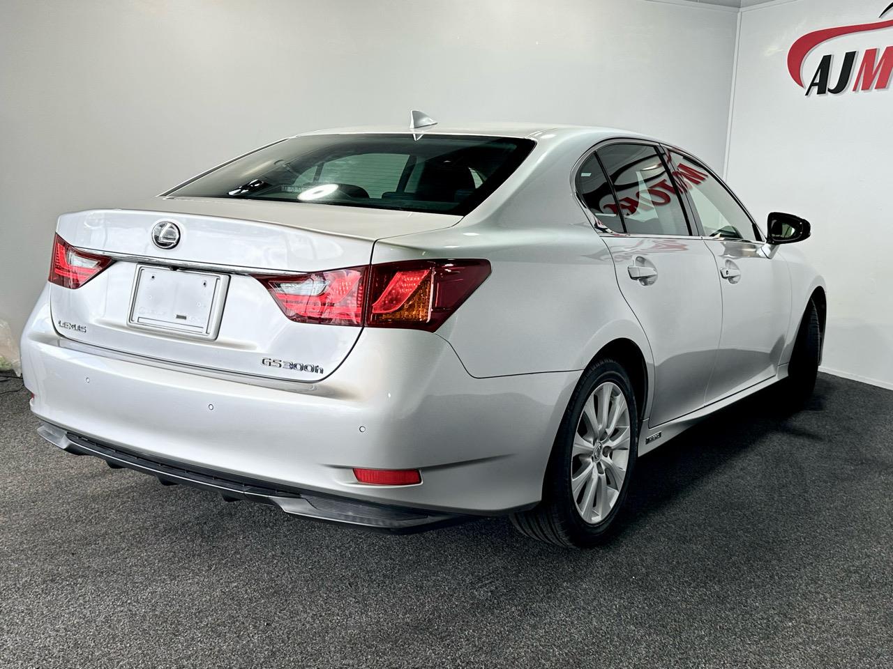 2015 Lexus GS 300h