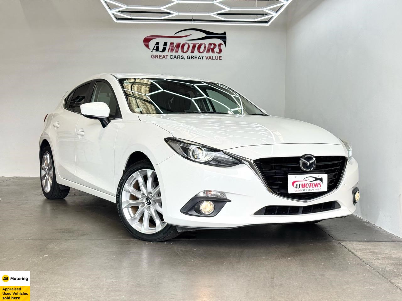 2016 Mazda Axela