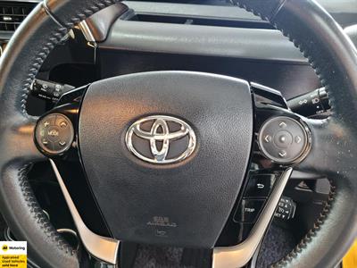 2017 Toyota Aqua - Thumbnail