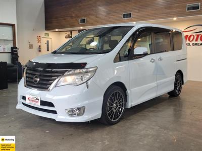 2014 Nissan Serena - Thumbnail