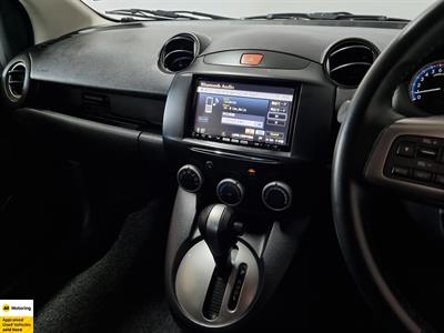 2011 Mazda Demio - Thumbnail