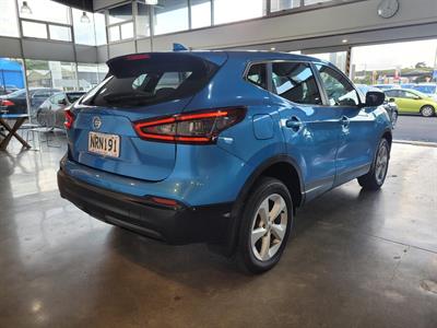 2021 Nissan Qashqai - Thumbnail