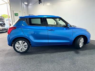 2018 Suzuki Swift - Thumbnail