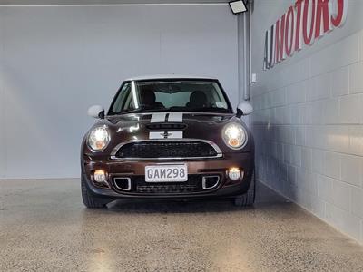 2012 MINI Cooper - Thumbnail