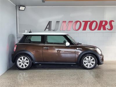 2012 MINI Cooper - Thumbnail