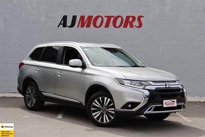 2021 Mitsubishi Outlander - Thumbnail