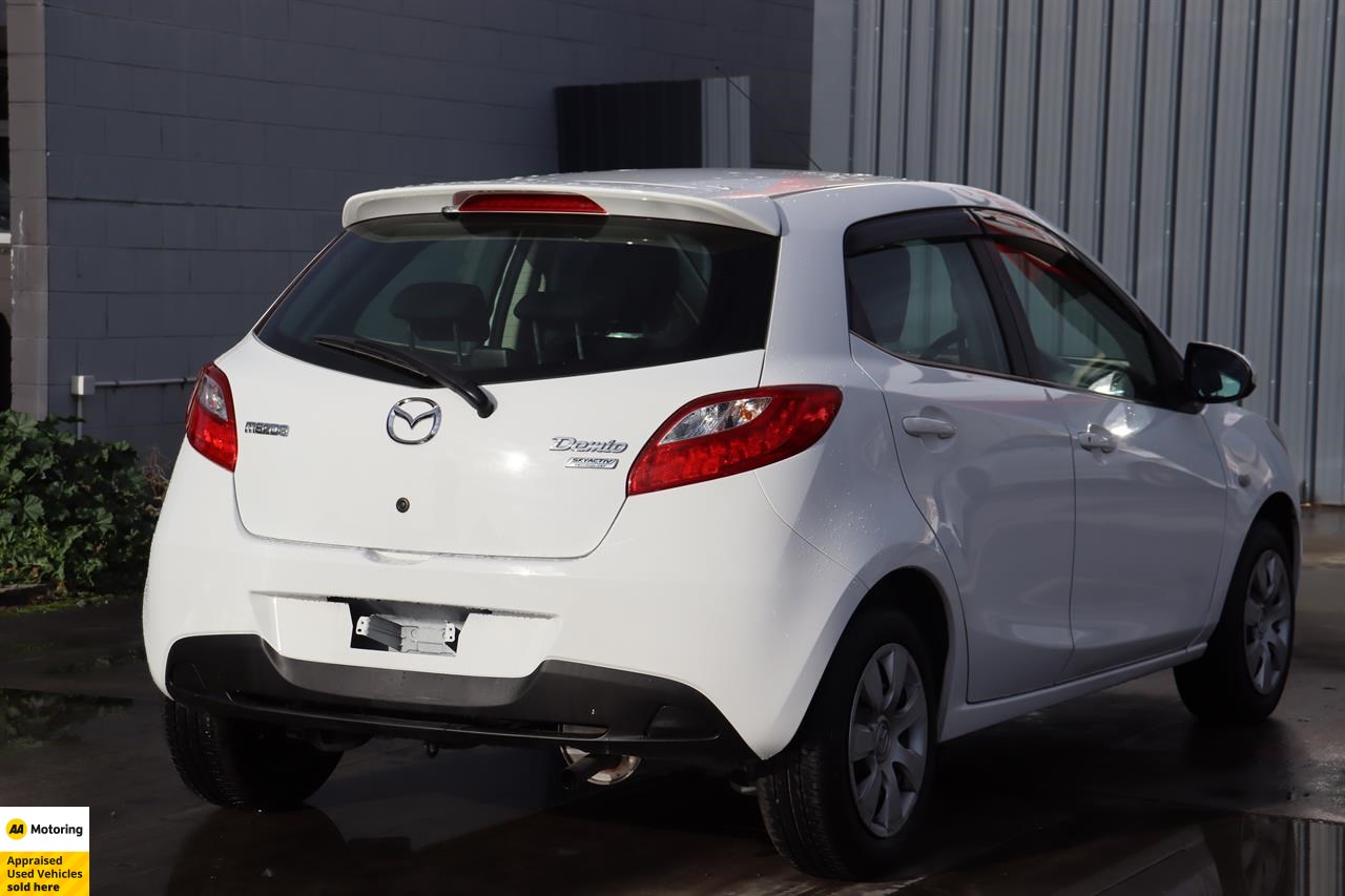 2013 Mazda Demio