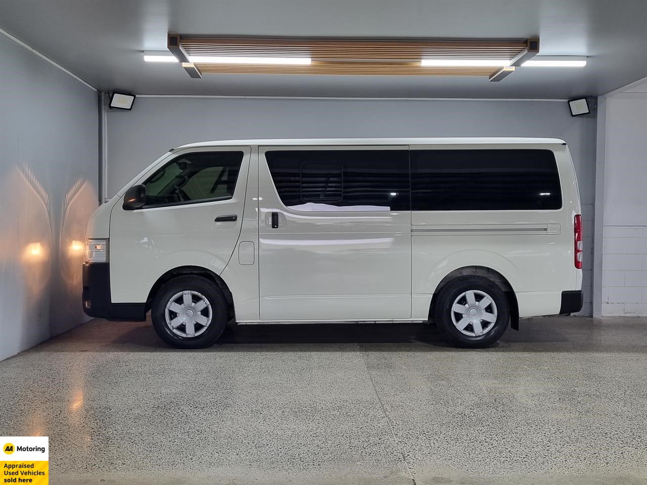 2015 Toyota Hiace