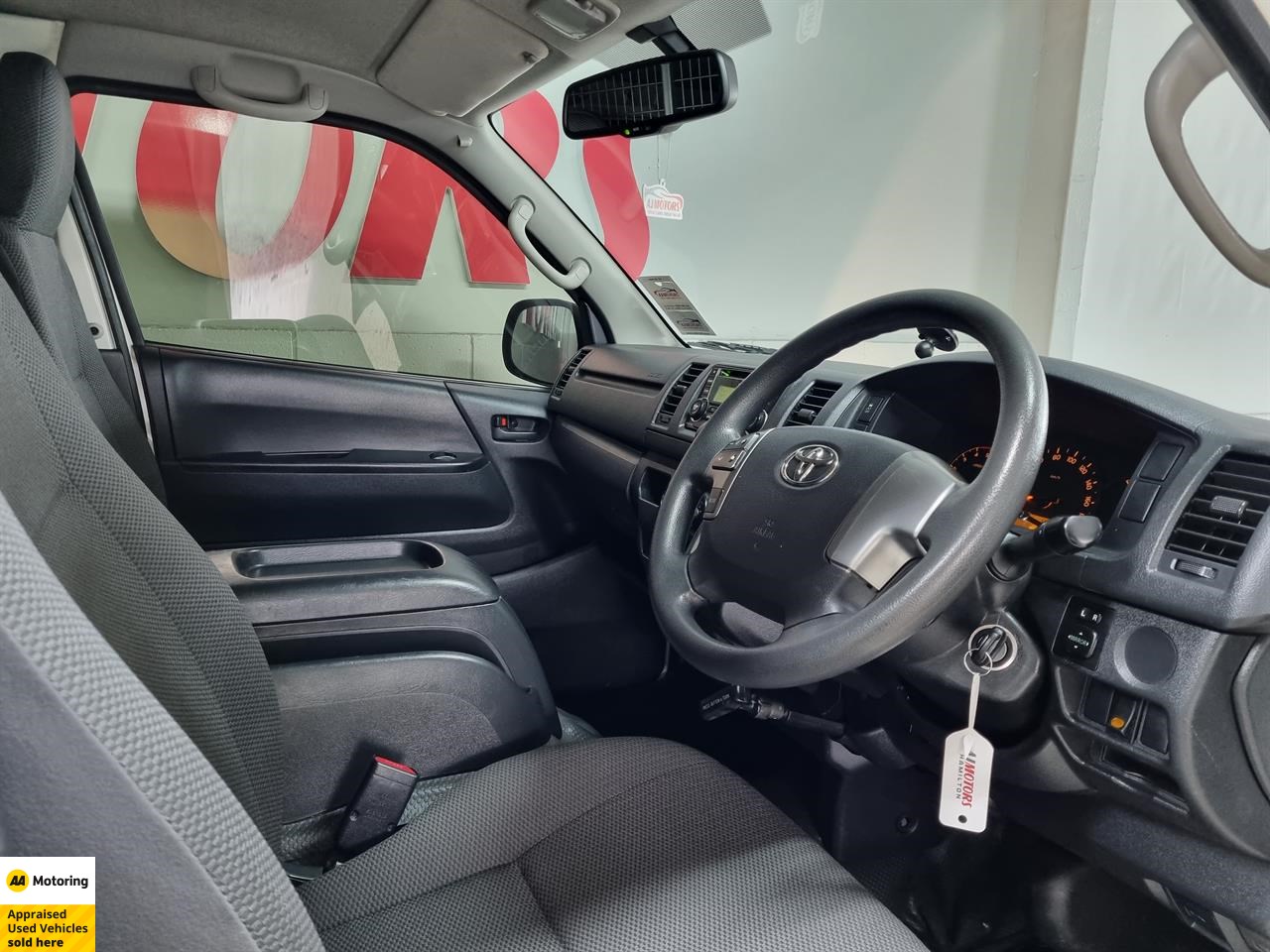 2015 Toyota Hiace