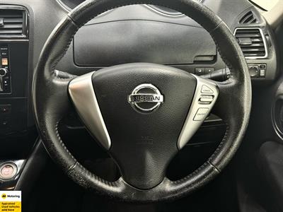 2013 Nissan Serena - Thumbnail