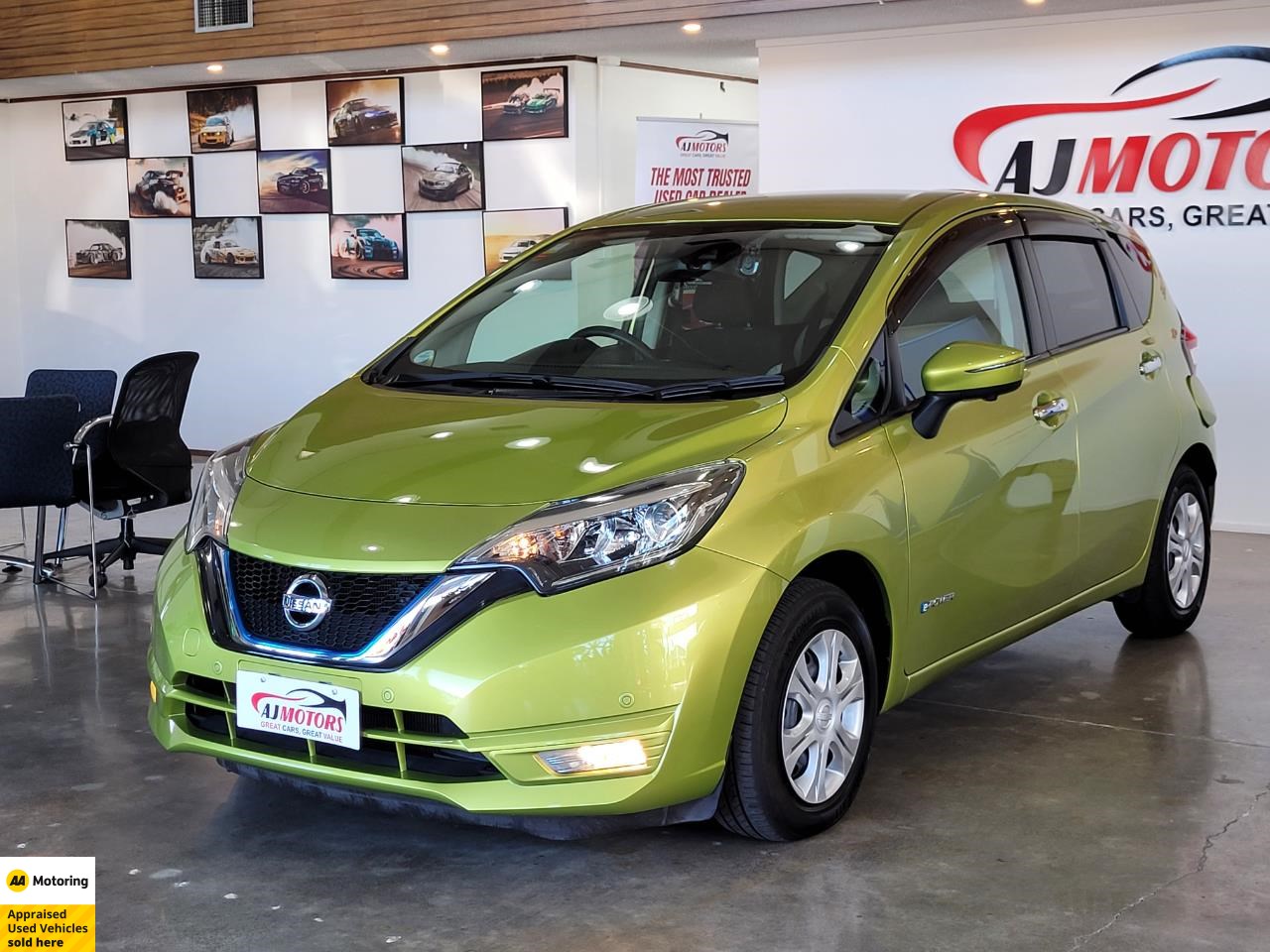 2017 Nissan NOTE e- POWER