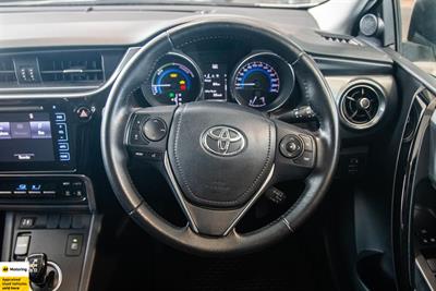 2016 Toyota Corolla - Thumbnail