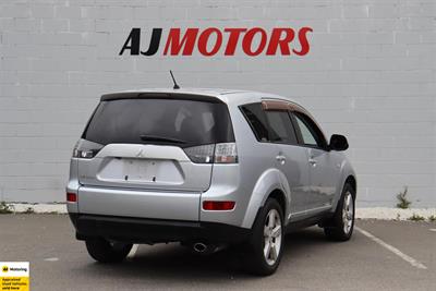 2007 Mitsubishi Outlander - Thumbnail