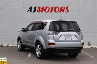 2007 Mitsubishi Outlander - Thumbnail