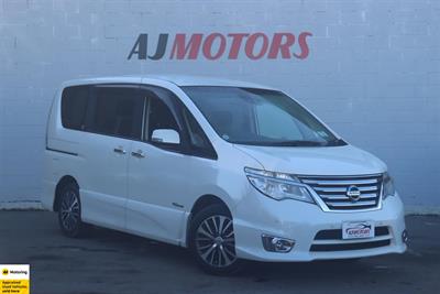 2015 Nissan Serena - Thumbnail