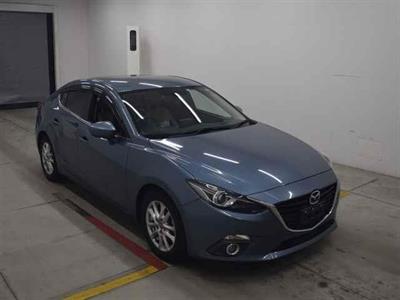 2013 Mazda Axela