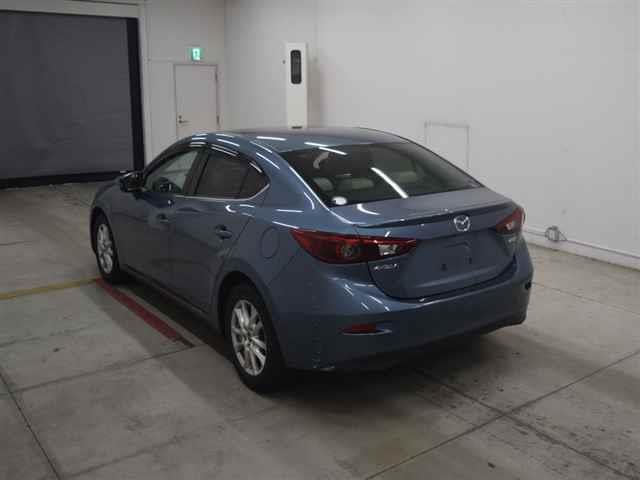 2013 Mazda Axela