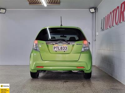 2011 Honda Fit - Thumbnail